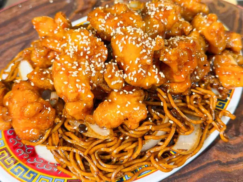 Honey Chicken Chow Mein