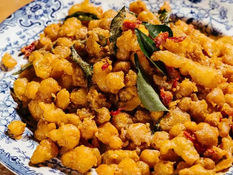 Crispy salt and pepper chicken